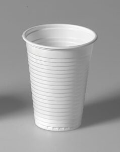 Muovipikari 210ml 100kpl