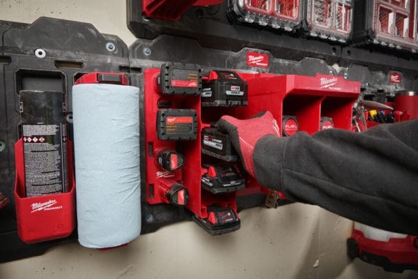 Milwaukee Packout akkuteline M18 neljälle akulle - Image 2