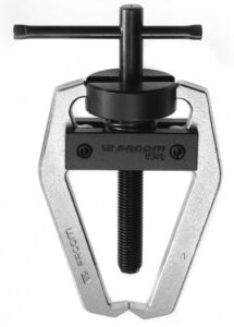 Ulosvedin Facom U.14L ulkopuoliseen vetoon