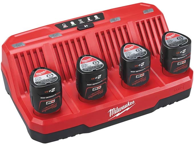 Milwaukee M12 C4 Nelipaikkainen Akkulaturi - Image 2